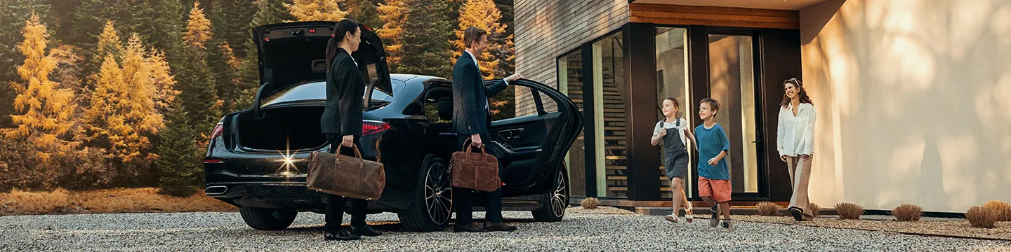Temporary luxury airport car service image